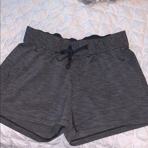 Women’s lulu lemon shorts